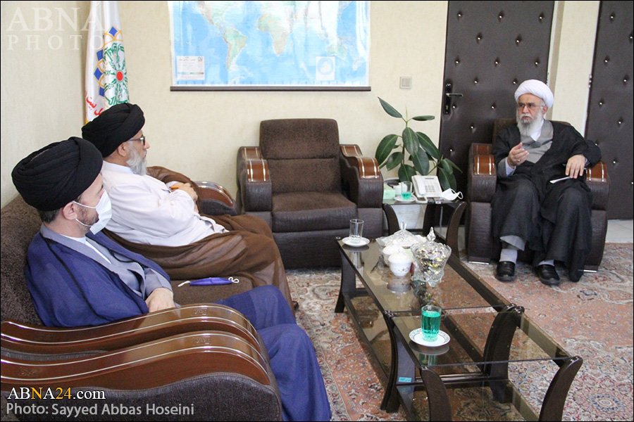 تصویری رپورٹ/ حجۃ الاسلام حسینی مزاری کی آیت اللہ رمضانی سے ملاقات/ افغانستان کے حالات پر گفتگو