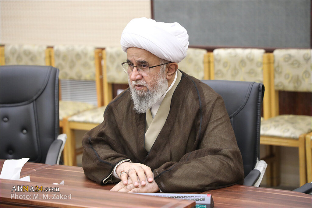 الثورة الإسلامية شعاع من حوار أهل البيت (ع)/ الغرب يريد تحريف الإسلام، علينا أن نروي الحقيقة