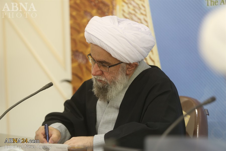 Ayatollah Ramazani expressed his condolences on the demise of Ayatollah Salavati