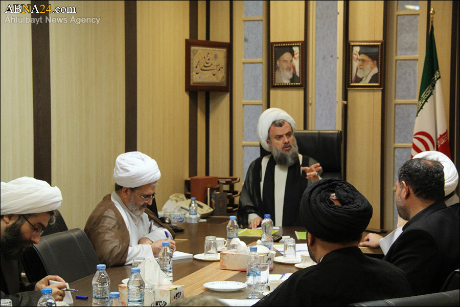 Organizers of 7th Summit of the General Assembly met with Ayatollah Hadavi Tehrani + photos