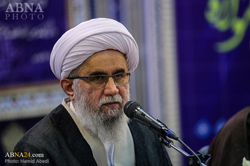 Ayatollah Ramazani: Dr. Darvizeh had knowledge and faith together